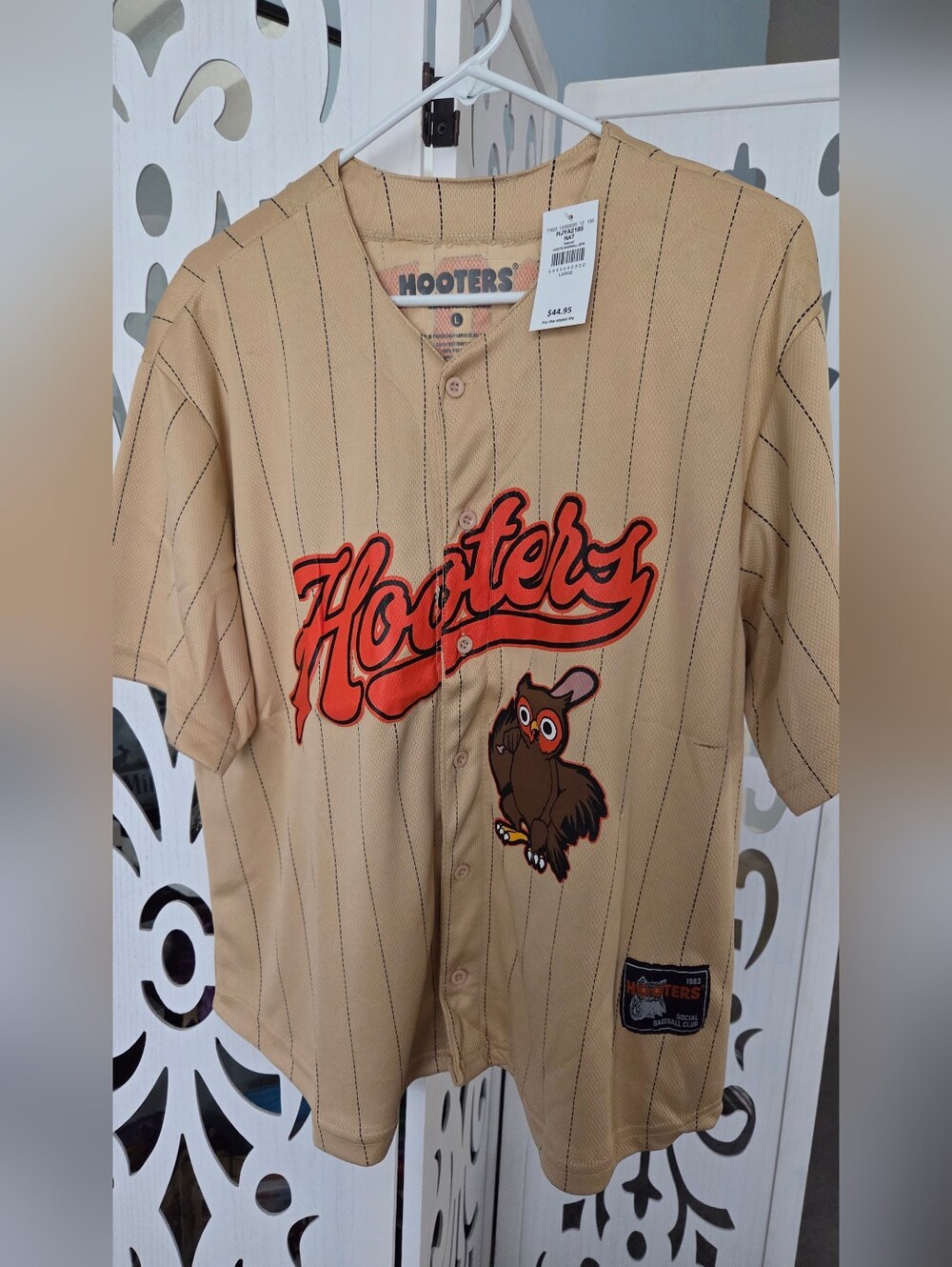 NWT Hooters Baseball Jersey Large Pinstripe Tan Orange Hootie 83 Ripple Junction